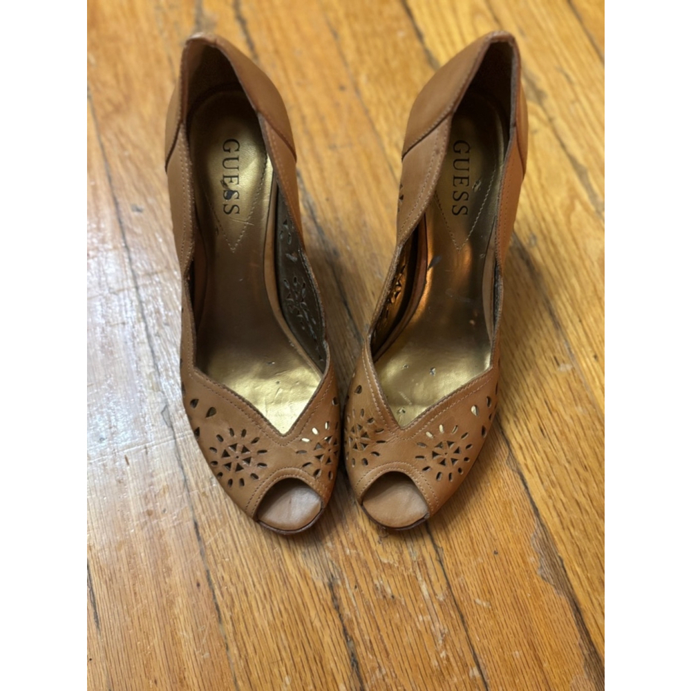 Women's Guess Heels, Brown, Size 5.5